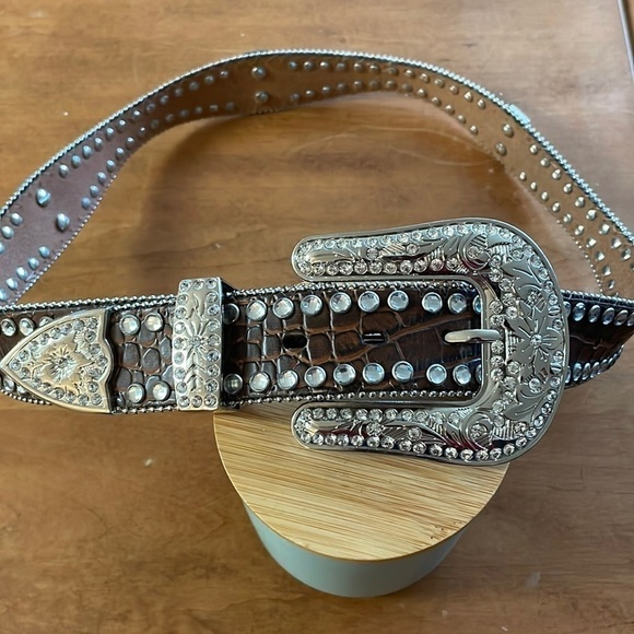 BLAZIN Roxx NWOT Genuine Leather Belt Size Medium main image 15